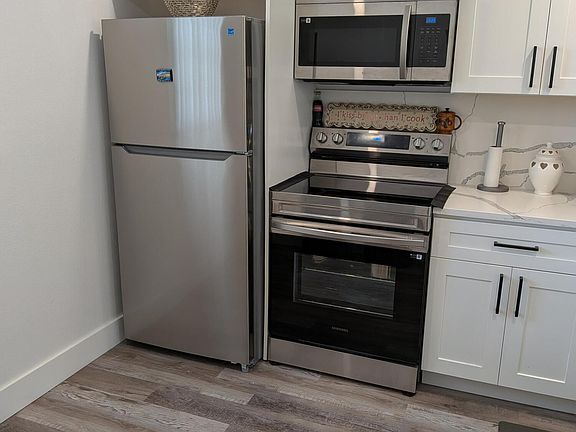 3rd image of 2601 NE 3rd Court #2100