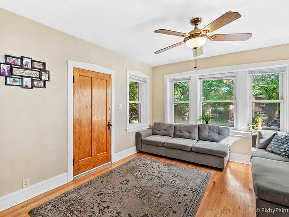 2nd image of 2336 Elmwood Ave