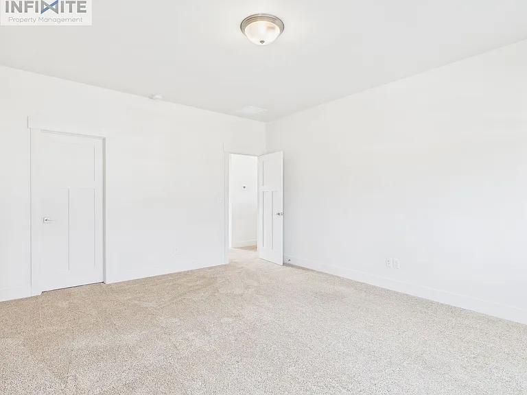 1611 Wyatt Earp Ct — Photo 12
