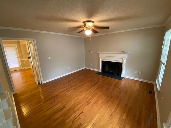 2nd image of 713 Sleepy Creek Dr