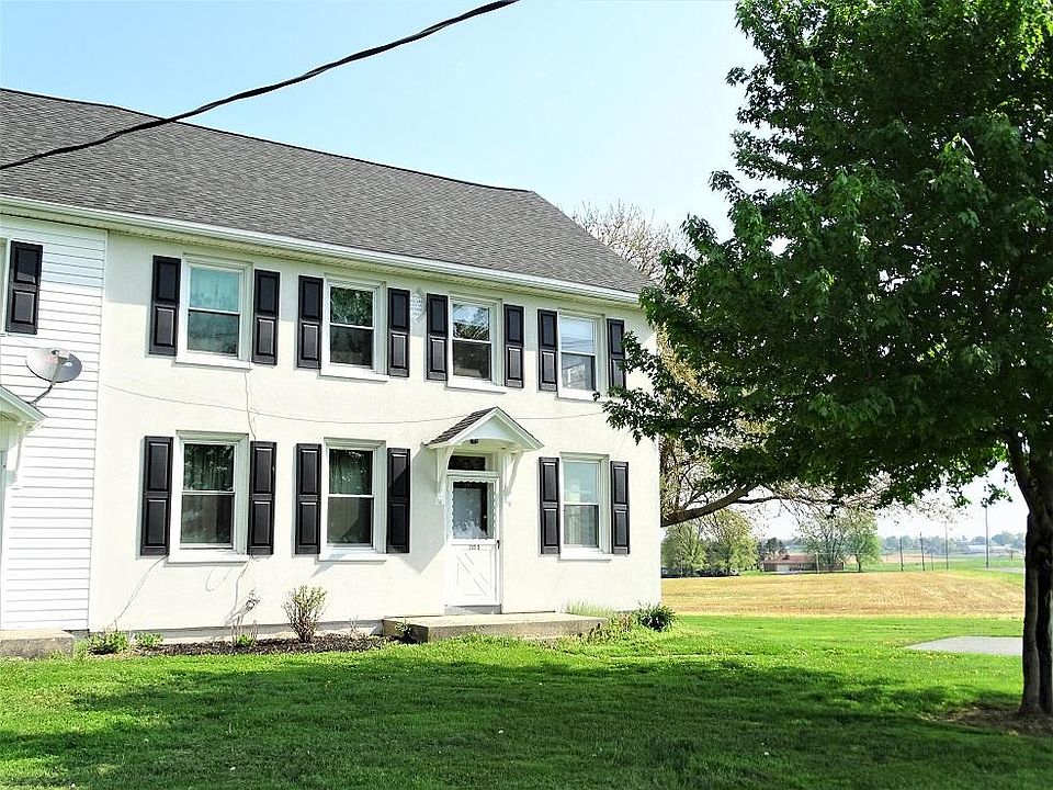Front of Apartment/House
