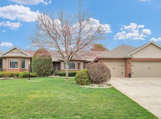 4302 Curtis Meadow Dr, Champaign, IL