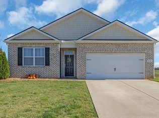 438 Lauren Ln, Chapel Hill, TN 37034