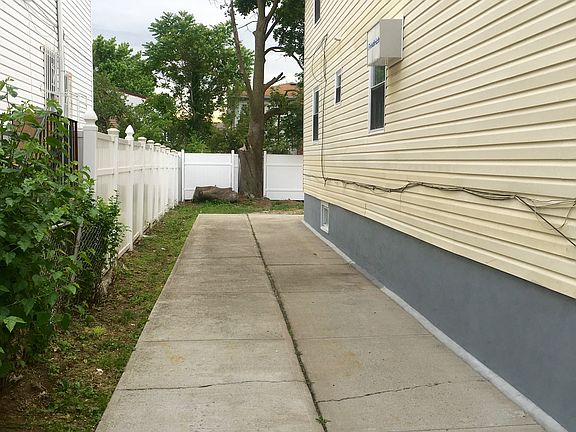 2nd image of 13446 156th St