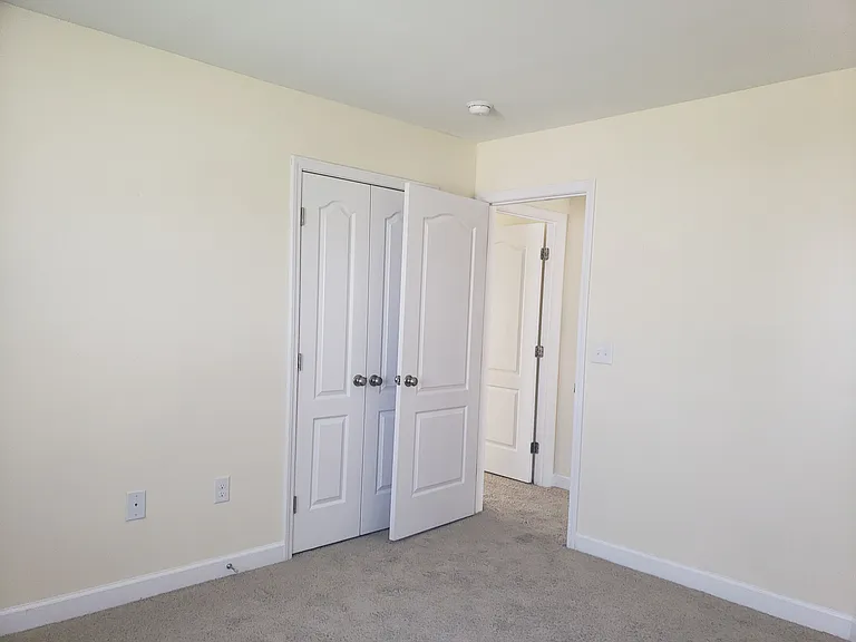 5911 Crown Ridge Ct — Photo 7