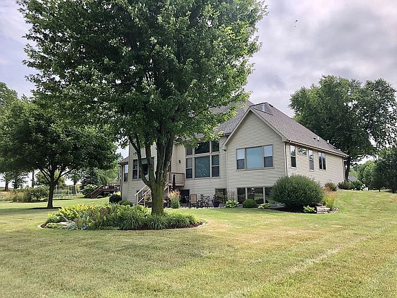 3rd image of 35 Whispering Springs Ct
