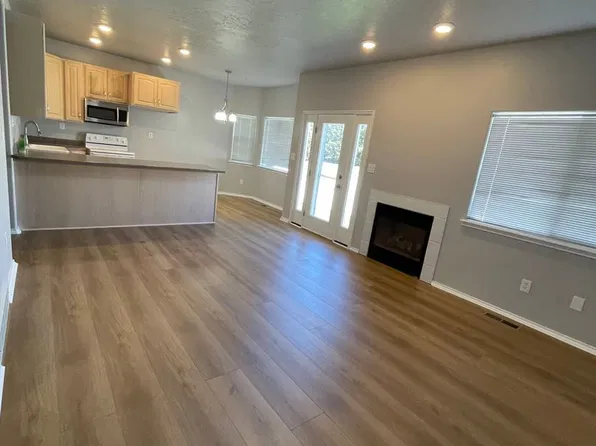 620 N Fairfield Rd APT 1, Layton, UT 84041