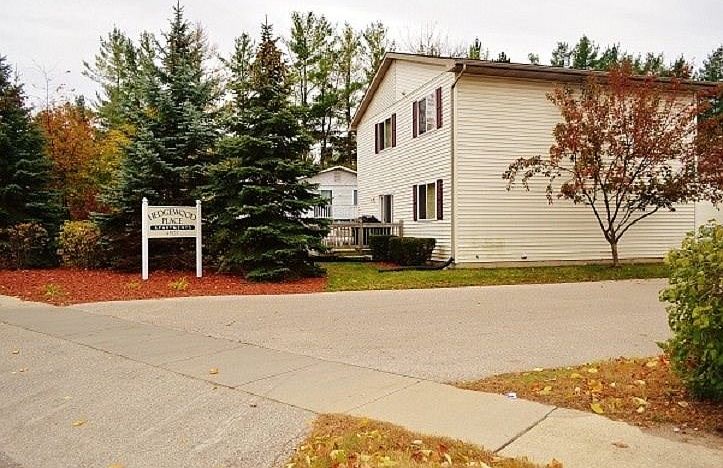1st image of 4907 Hedgewood Dr #F-1