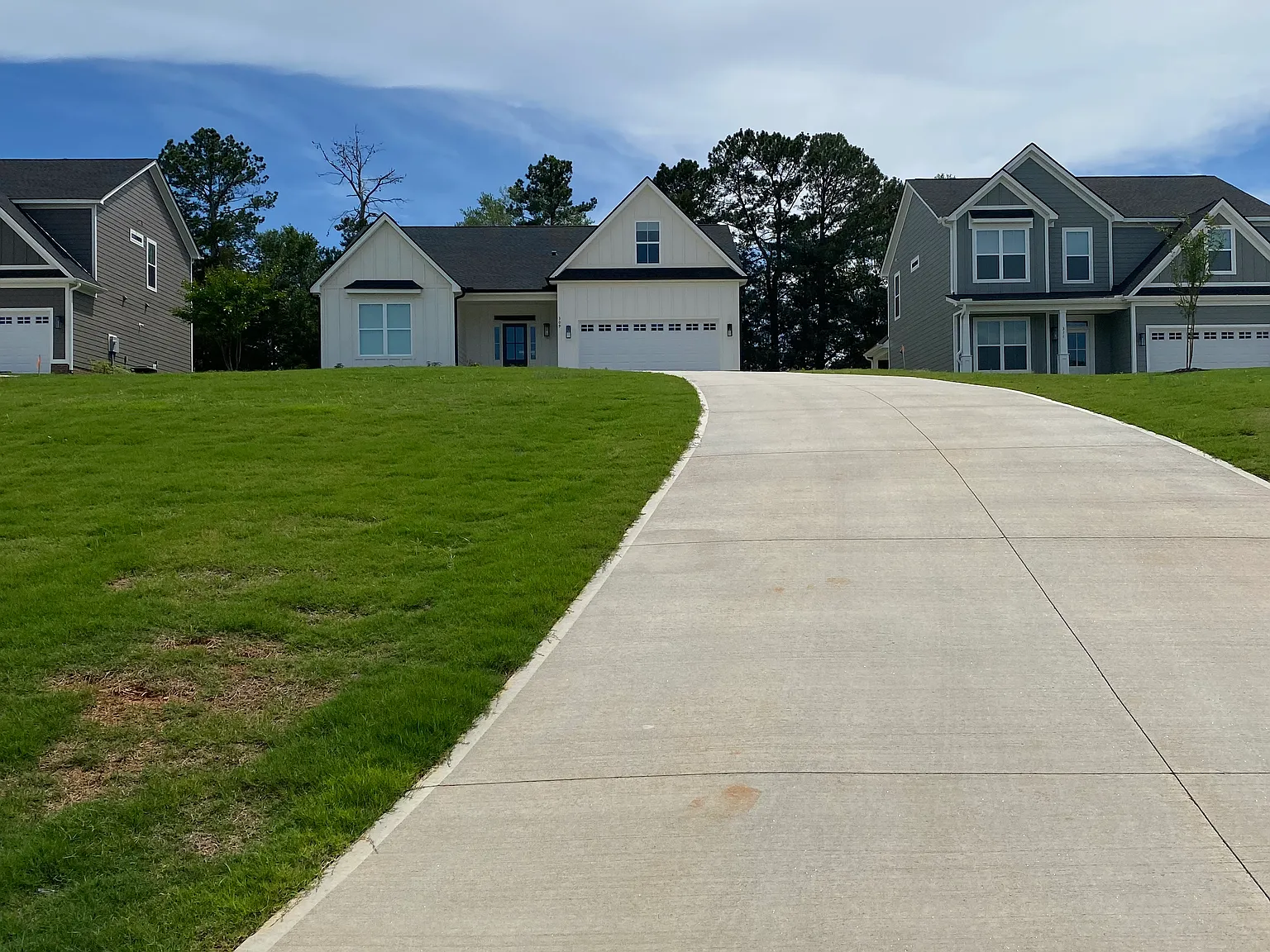 309 Summerall Dr — Photo 3