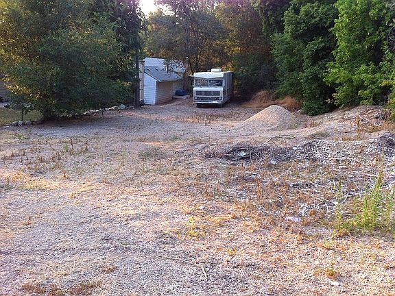 4th image of 1725 E Woodside Dr