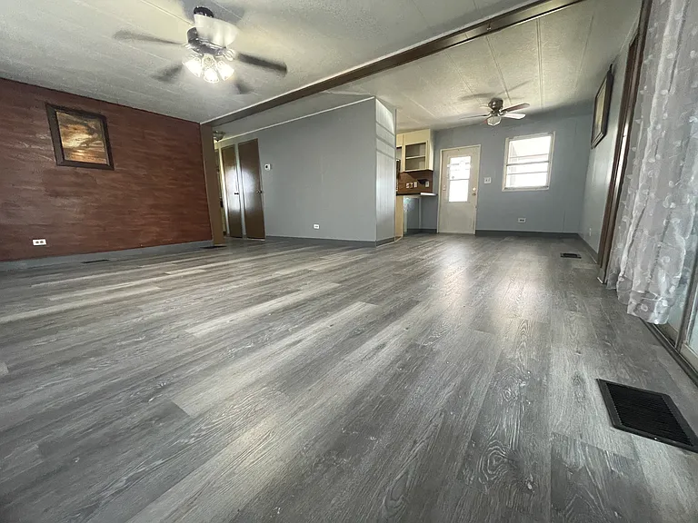 7001 142nd Ave #131 — Photo 37