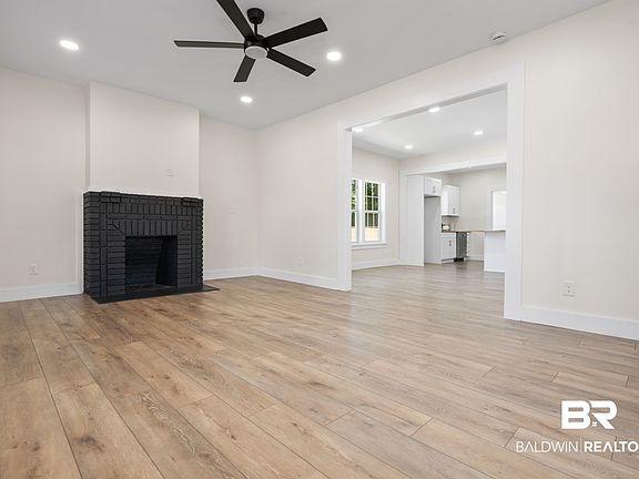 5th image of 202 N Lafayette St