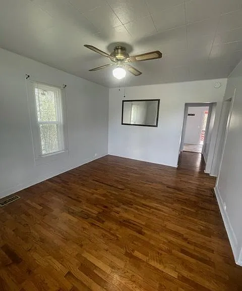 3311 S Jackson Ave — Photo 10