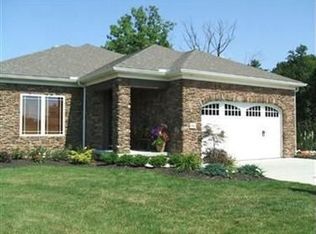 1 Shores Dr, Poland, OH 44514