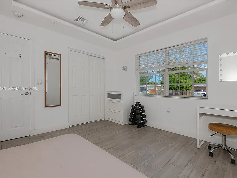 1130 NE 143rd St — Photo 20