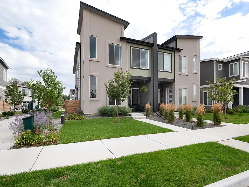 5331 E 63rd Pl