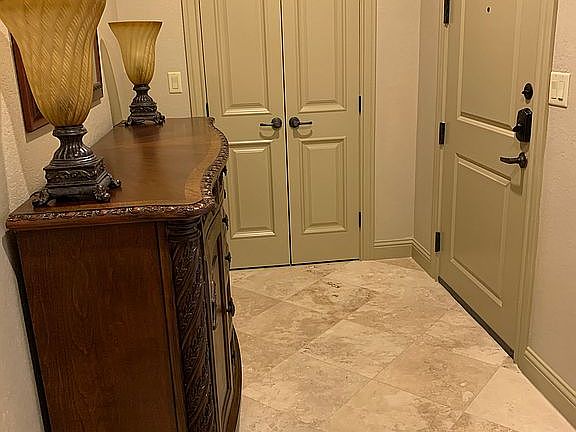 ENTRY,COAT CLOSET,FRONT DOOR
