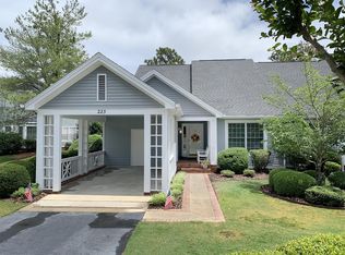 223 N Knoll Rd, Southern Pines, NC 28387