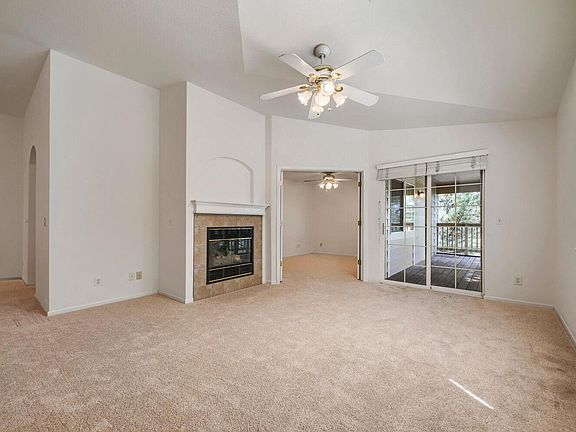 2nd image of 2927 Whitetail Cir