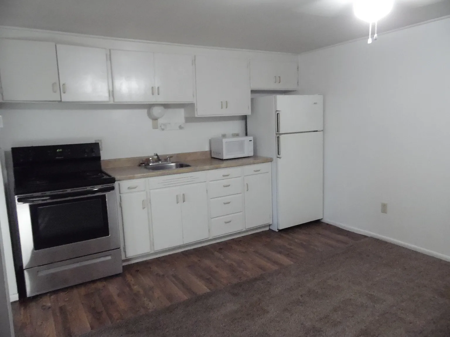 1 bed, 575 sqft, $1,025 — Photo 3