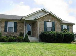 105 Pinehurst Dr, Bardstown, KY 40004