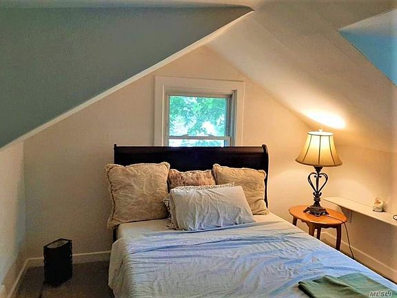 5th image of 30 Brookhaven Dr