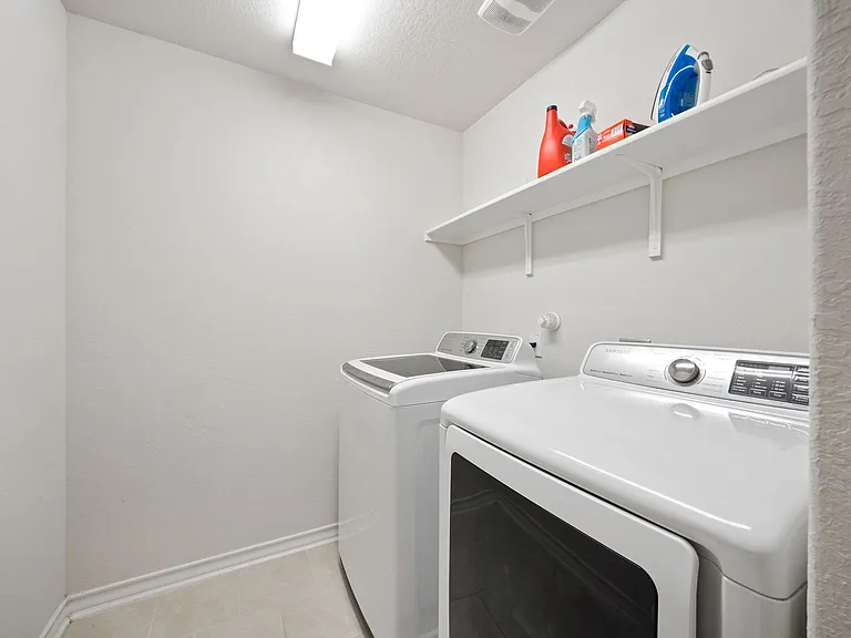 9902 Baytown Coast — Photo 12