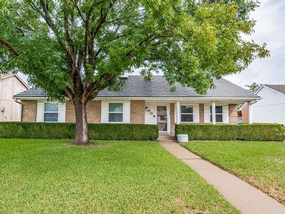 1st image of 2809 Poplar Trl