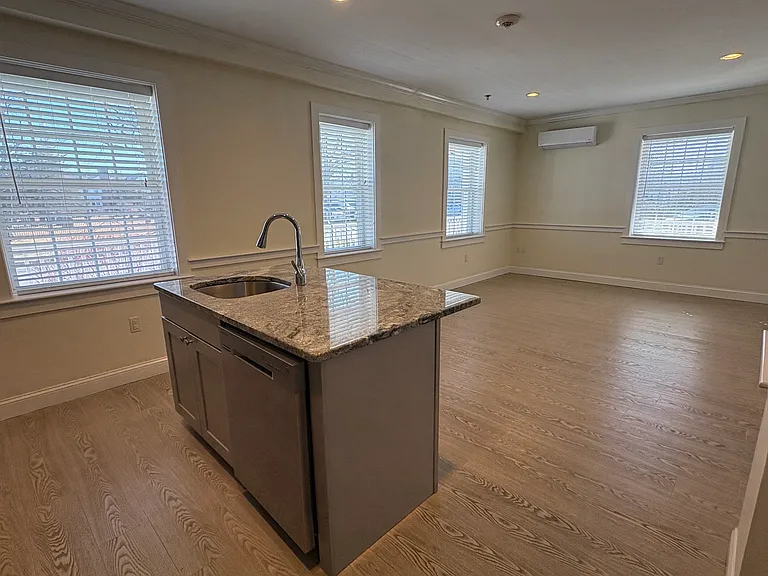30 Elm Ave #B1 — Photo 7