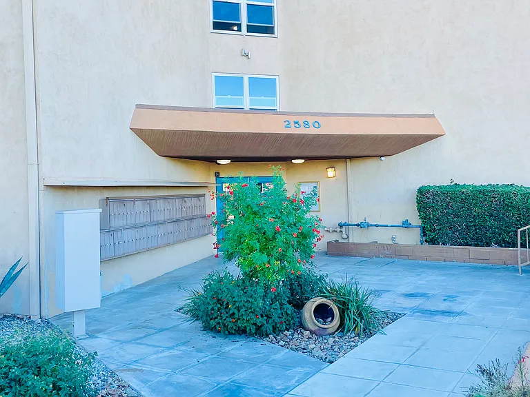 2580 E Tahquitz Canyon Way — Photo 1