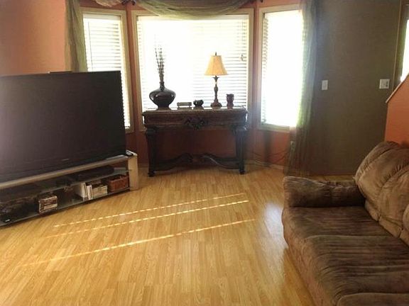 3rd image of 8016 Madeira Dr