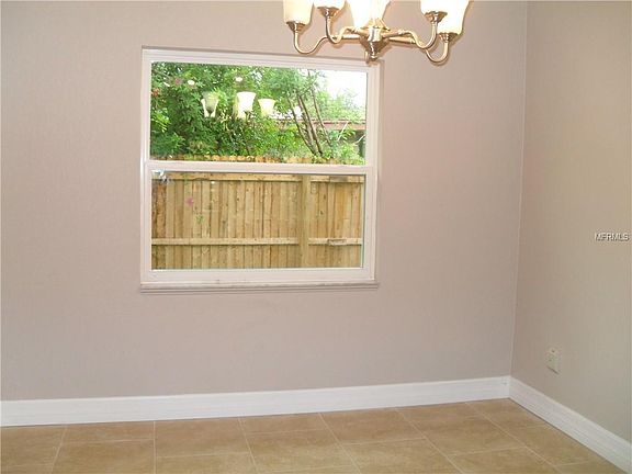 4th image of 1836 Clematis Ln