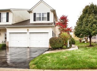 32 Cobblestone Dr, Palmer, PA 18045