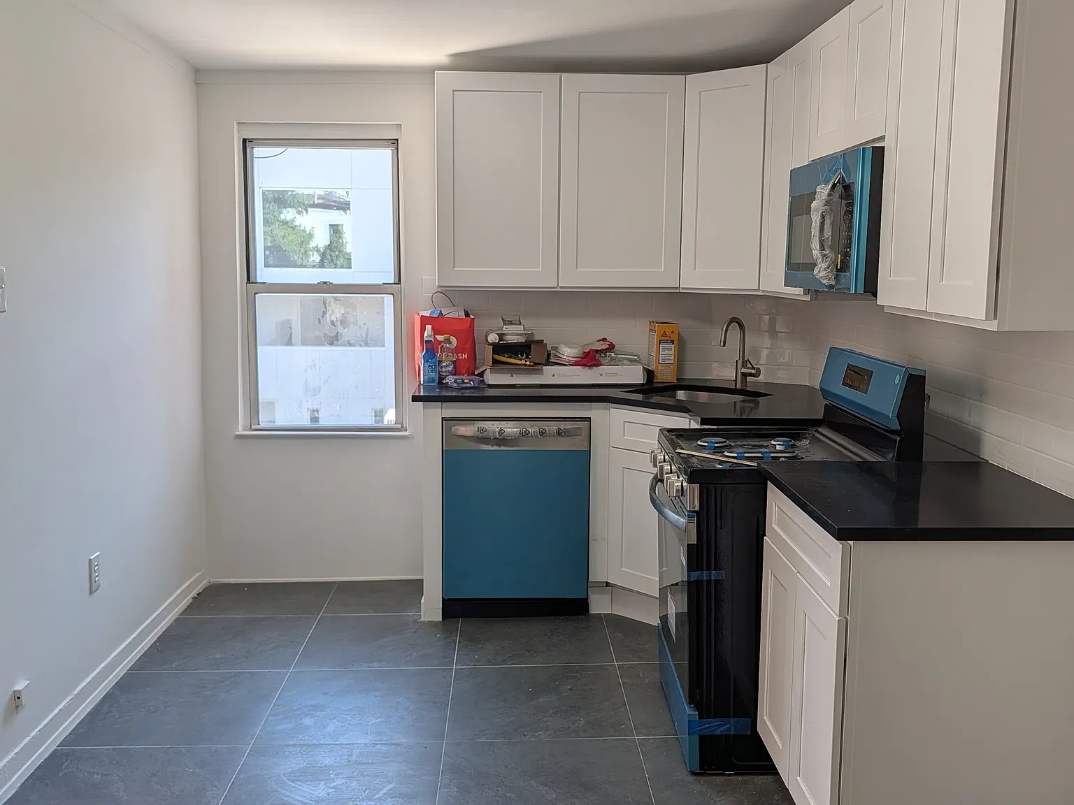 182 Jackson Street — Photo 4