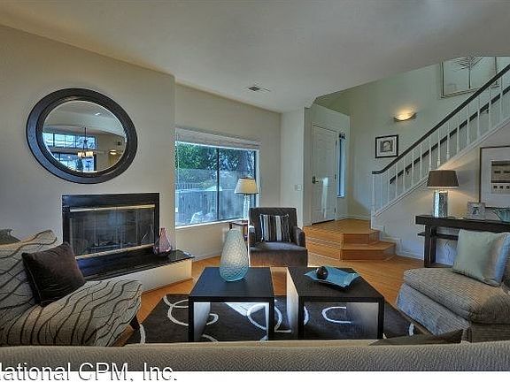 3rd image of 466 Mountain Laurel Ct