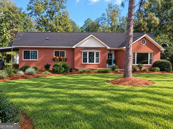 347 S College St, Metter, GA 30439