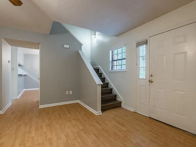 123 Barksdale Ct #123 — Photo 7