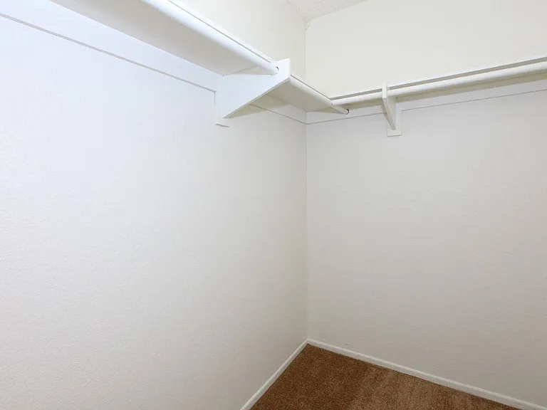 2944 Frontera St — Photo 47