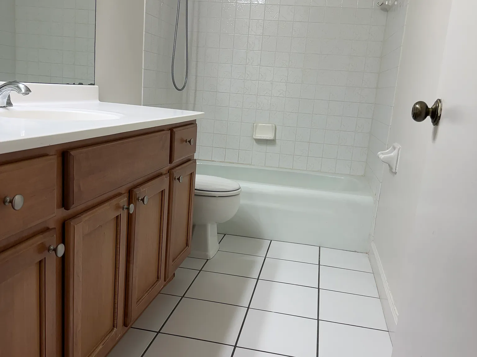2 bed, 1050 sqft, $1,695 — Photo 4