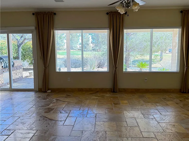 7826 Lyrebird Dr — Photo 2