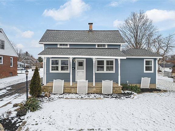 2nd image of 411 Dickson St