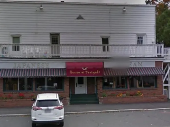 1177 N Pleasant St #2, Amherst, MA 01002