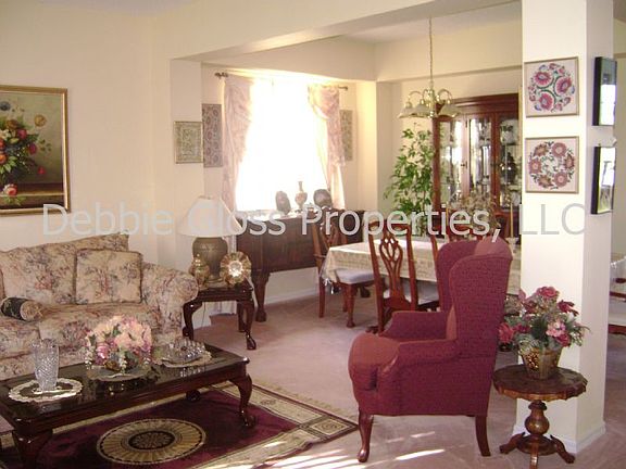 2nd image of 933 Jadestone Cir