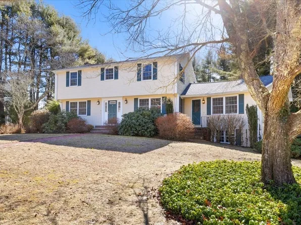 5 Pheasant Ln, North Easton, MA 02356