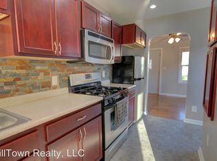 1845 30th St, Moline, IL 61265