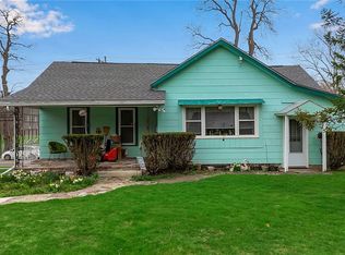 82 Lake Ave, Lockport, NY 14094