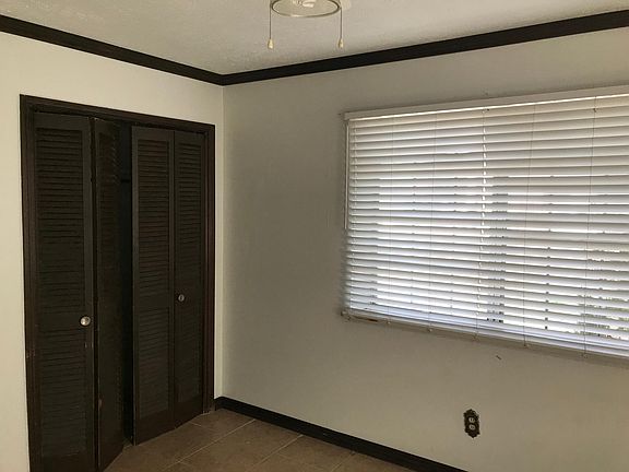 5th image of 2323 N Ann Arbor Ave