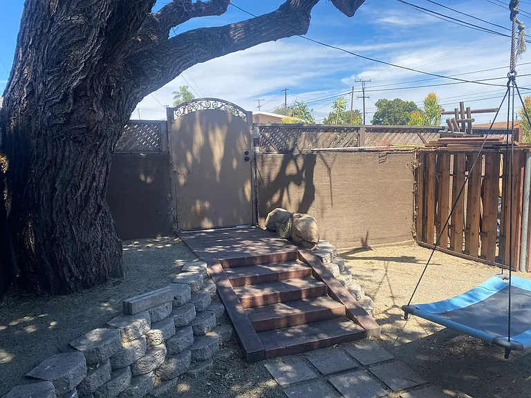 1341 E 4th St E — Photo 15