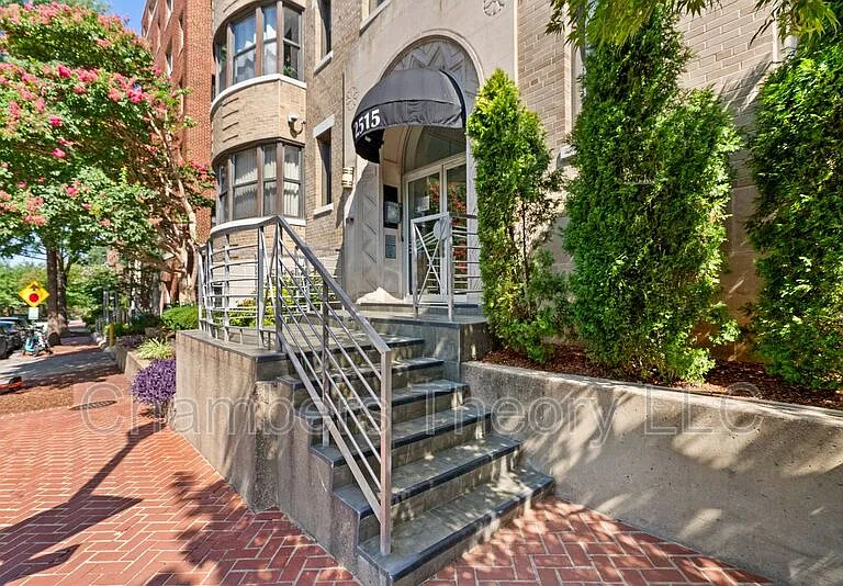 2515 K St NW #403 — Photo 4