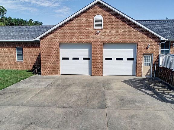 4th image of 205 Nomini Bay Dr